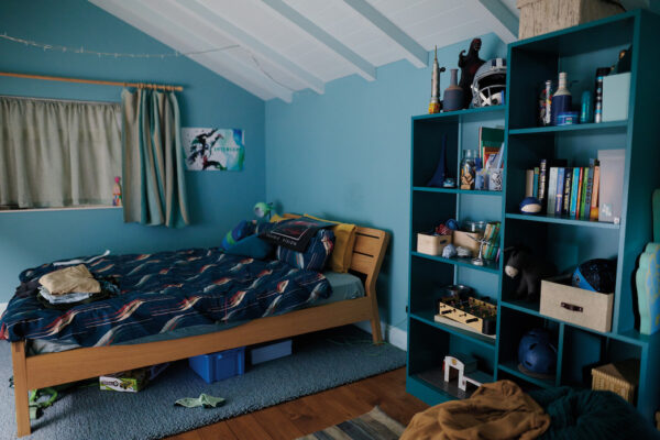 Charlie Black Bedroom Set